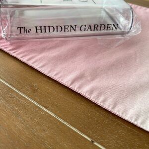 Target Bullseye Playground THE HIDDEN GARDEN PLASTIC VASE